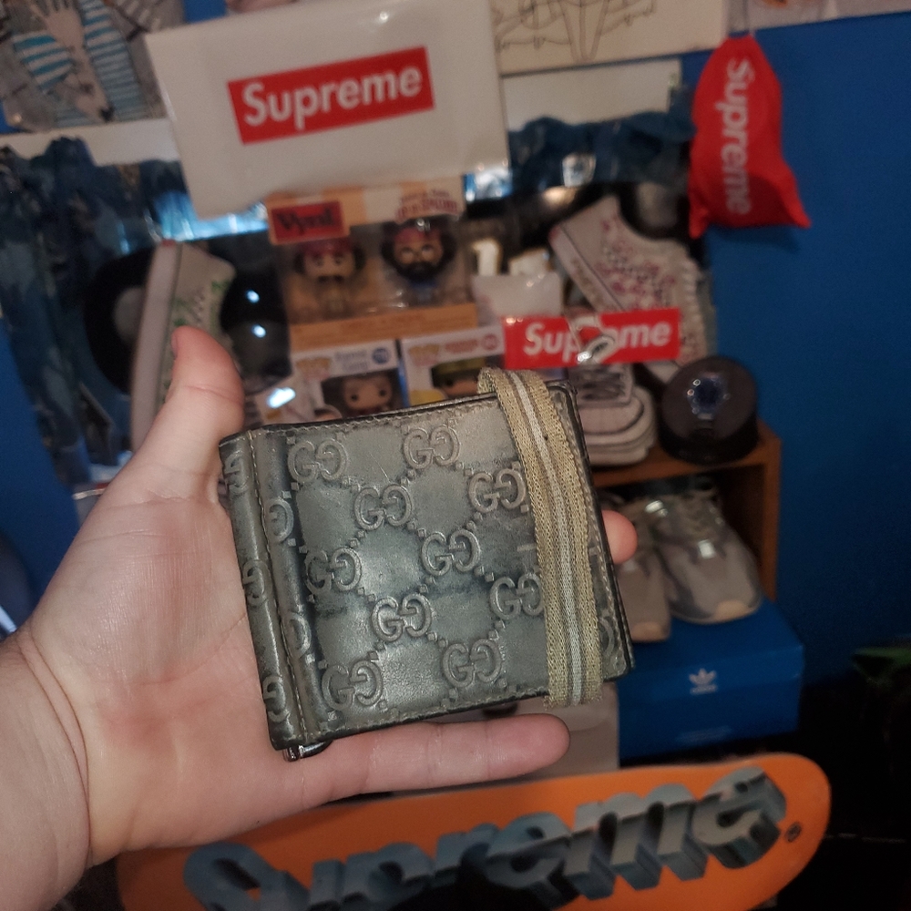 Vintage gucci wallet